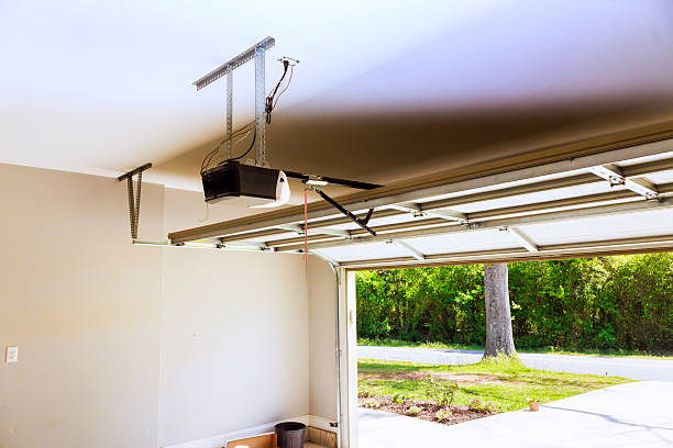 Top rated local Garage Door specialists in St. John, MO